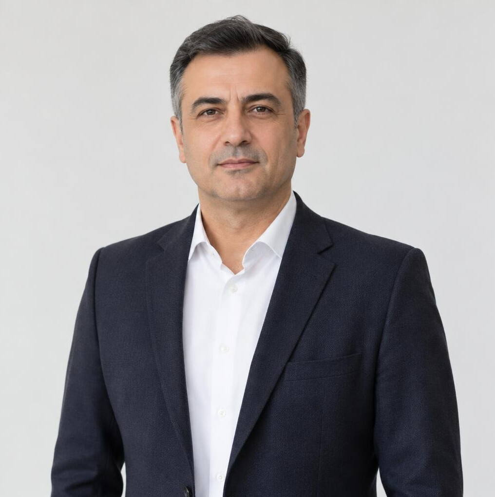 Portrait of a smiling man in a casual jacket
